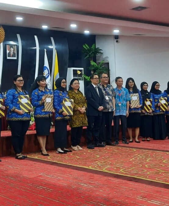 Sembilan Dosen Baru FKM UNSRAT Terima SK CPNS 2025