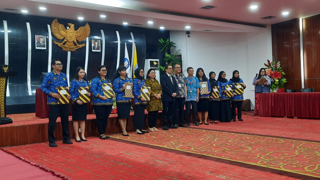 Sembilan Dosen Baru FKM UNSRAT Terima SK CPNS 2025 Sembilan Dosen Baru FKM UNSRAT Terima SK CPNS 2025